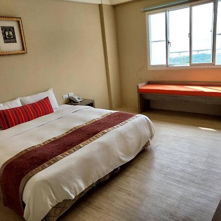 山水妍溫泉會館-台東館 Bed and Breakfast Taimali Exteriör bild