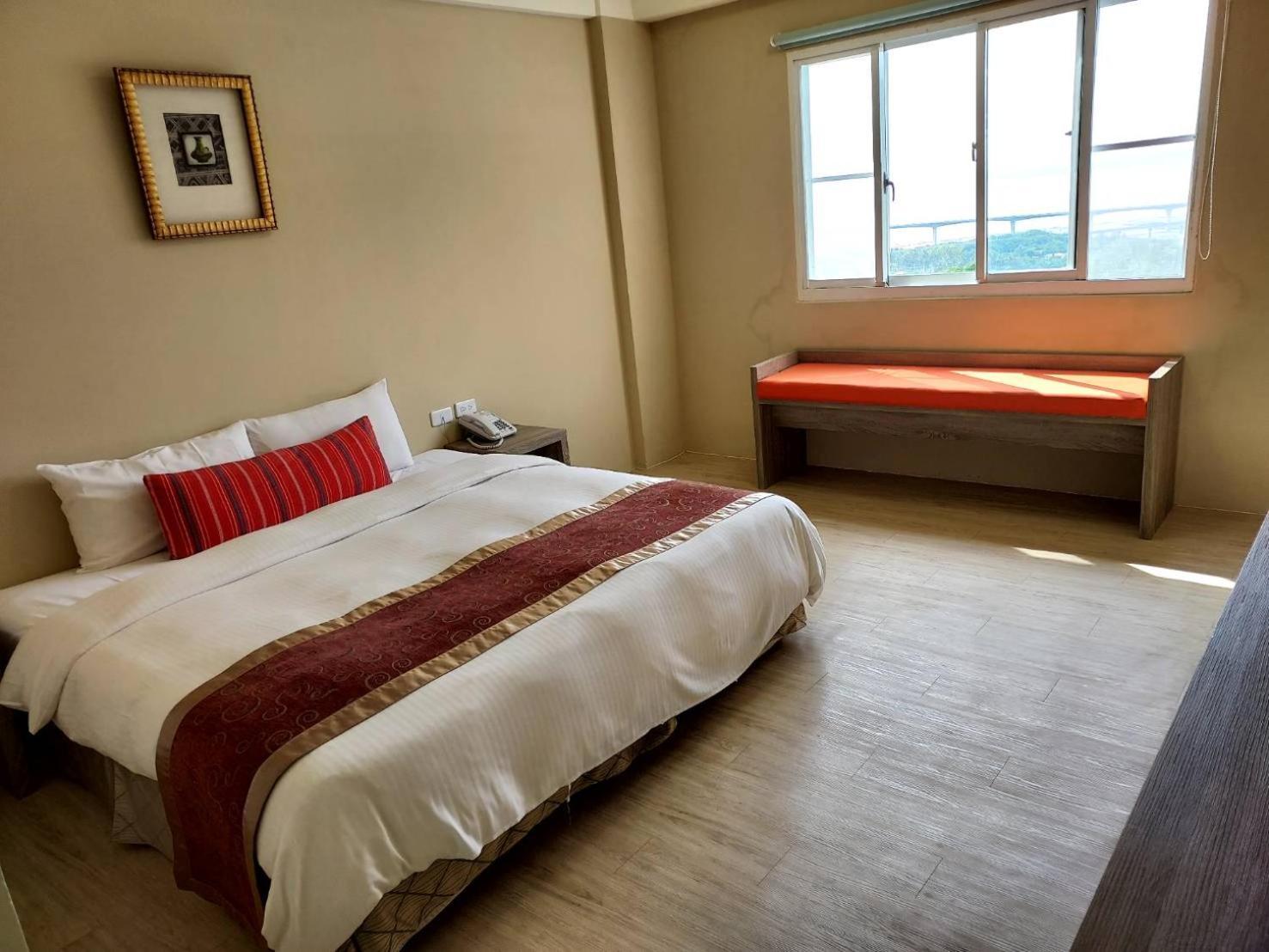 山水妍溫泉會館-台東館 Bed and Breakfast Taimali Exteriör bild